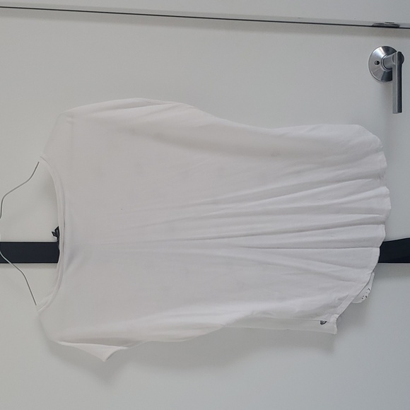 ๐2 for $15๐ RW&CO Cat Print Blouse - Picture 3 of 4